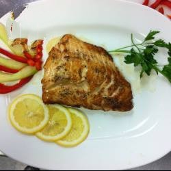 American Salmon Fillet in the Frying Pan Dinner