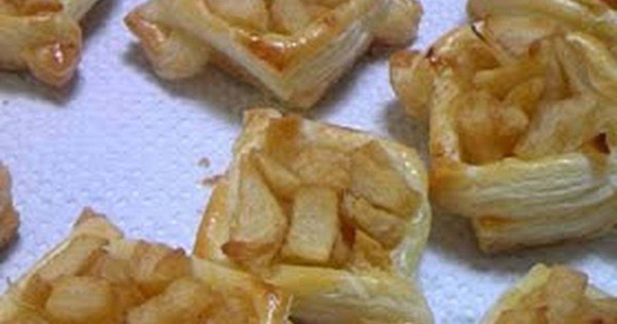 American Tiny Apple Pies Dessert