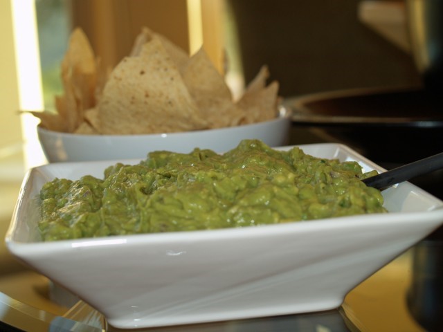 American Chunky Guacamole Verde Appetizer