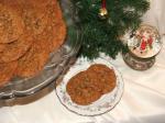 American Oldfashioned Oatmeal Raisin Cookies Dessert