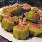 Chinese Margoses Stuffed with Pork Appetizer