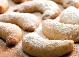 Austrian Vanillekipferl vanilla Crescents Dessert