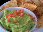 Mexican Easy Authentic Guacamole Appetizer