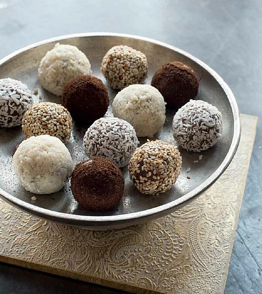 Arabic Date and Tahini Truffles Dessert