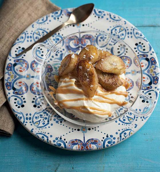 Lebanese Lebanese Clotted Cream with Dulche De Leche and Caramelized Bananas Dessert