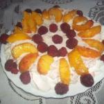 Spanish Served Bezowy with Whipped Cream and Fruit Dinner