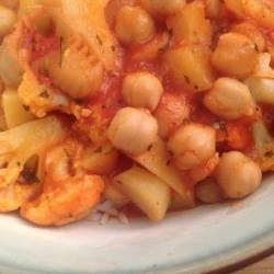 Arabic Cauliflower with Chickpeas in Tomato Sauce Appetizer