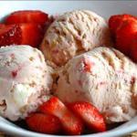 Australian Strawberry Cheesecake Ice Cream Dessert