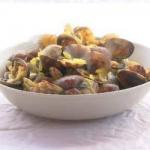 Mussels with White Wine almejas a La Marinera recipe