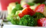 American Broccoli and Apple Salad 2 Appetizer
