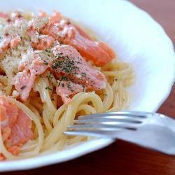 Canadian Spaghetti Cream and Fresh Salmon Dinner