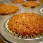 Canadian Airline Carries Out Flights from  Cities Vegetarian Muffins Dessert