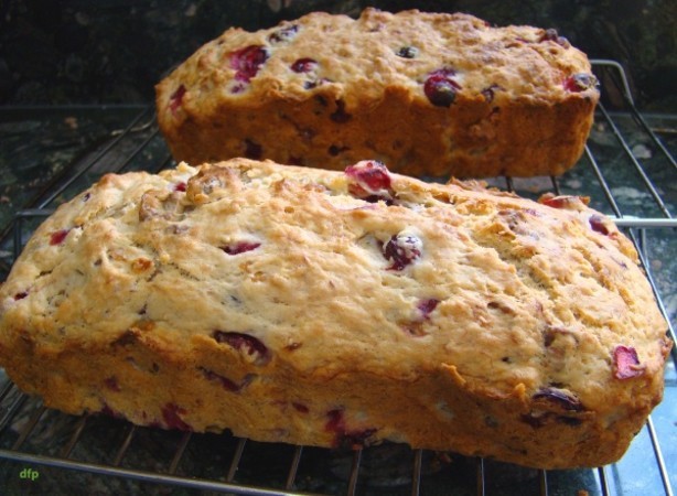 American Cranberry Banana Bread 3 Appetizer