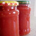 American Tomato Sauce in Jars Appetizer