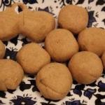Iranian/Persian Noune Norodchi small Biscuits Iranian Appetizer