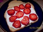 Fruit and Whipped Cream Sandwich recipe