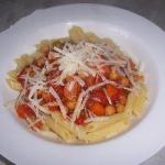American Tomato Sauce and Chickpeas Dinner