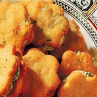 American Herbed Cheese Crackers Appetizer