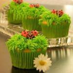 Muffins Decorate with a Grass Grommet butter Cream Frosting recipe