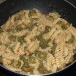 American Pasta with Olives and Green Beans Dinner