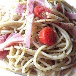 American Simple Spaghetti with Pesto Salad Appetizer