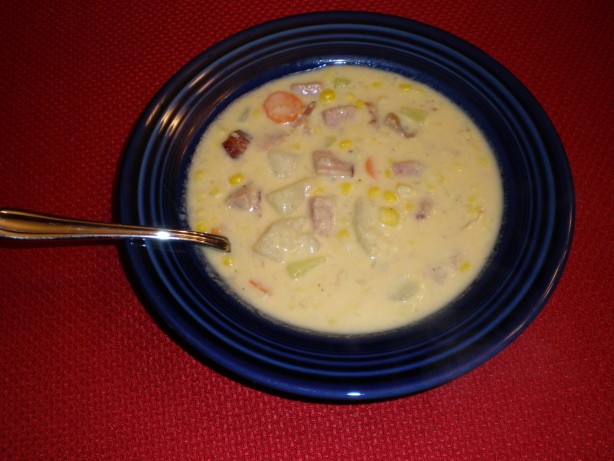 American Cheesy Ham Chowder 1 Appetizer