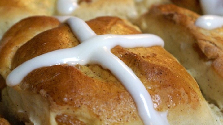 American Pullapart Hot Cross Buns Recipe Appetizer