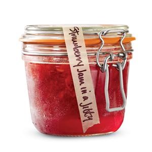 American Strawberry Jam in a Jiffy Dessert