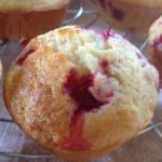 Canadian Muffins with Currant Dessert