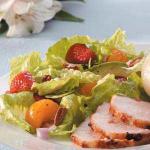 American Strawberry Salad with Cinnamon Vinaigrette Appetizer