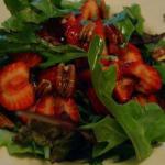American Salad of Young Shoots to the Strawberries and Pecans Appetizer