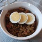 American Curry with Lentils and Eggs Appetizer