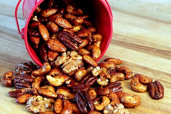 Costa Rican Rosemary Mixed Nuts Dessert