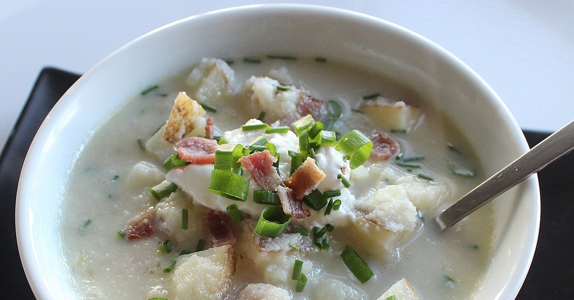 American Loaded and Lowercarb Baked Potato Soup With a Secret Ingredient Appetizer