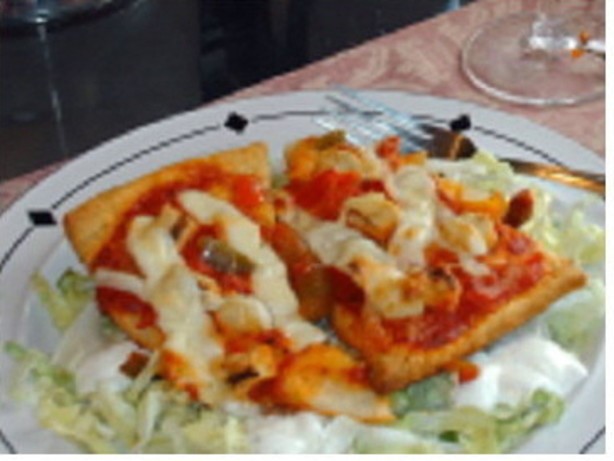 American Vannisas Chicken Parmesan Pizza Dinner