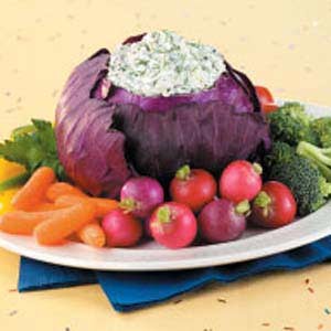 Australian Spinach Dip in Red Cabbage Appetizer