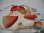 American Strawberries n Creme Cinnamon Chips Dessert
