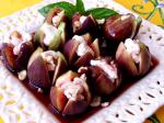 American Figs With Goat Cheese and Port Syrup Dessert
