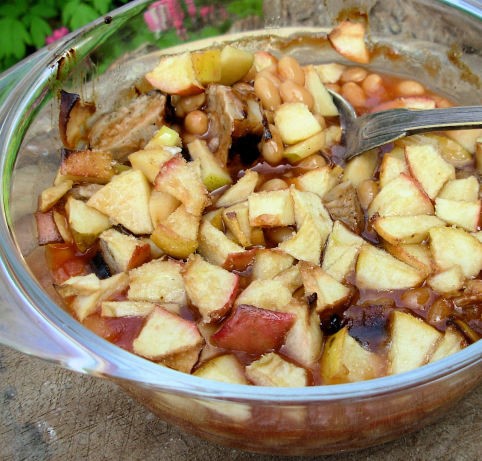 Australian Apple Orchard Bean Bake Dinner