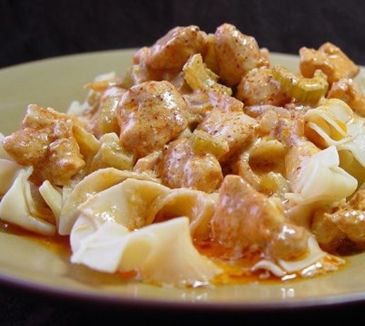 Canadian Creamy Buffalo Chicken Pasta Dinner