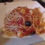 Australian Spaghetti with Scallops in Spicy Tomato Sauce Dinner