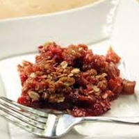 American Rhubarb Crisp Dessert