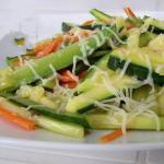 American Zucchini and Carrots Cheese Sauce Appetizer
