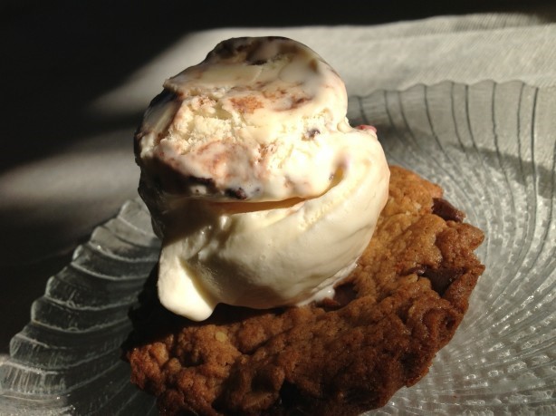 American Chewy Chocolate Chip Pizookies Dessert