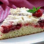 French Strawberry and Raspberry Dessert