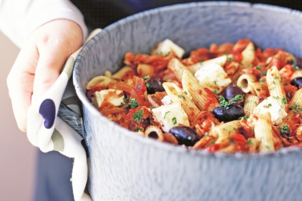 American Pasta With Chicken Feta and Spicy Tomato Sauce Recipe Dinner