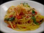 American Linguini With Garlicky Shrimp and Fresh Tomatoes Appetizer