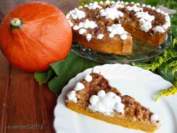 American Thanksgiving Pumpkin Crunch Cake Dessert Dessert
