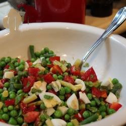 American Salad of Green Beans with Tomato and Hardboiled Egg Appetizer