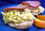 English Muffin With Scrambled Egg and Ham recipe